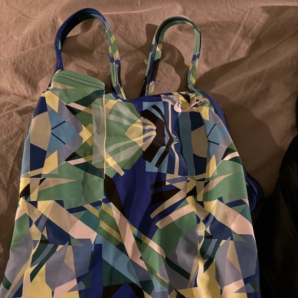 Girls Training Swimsuit Bundle - Picture 8 of 9